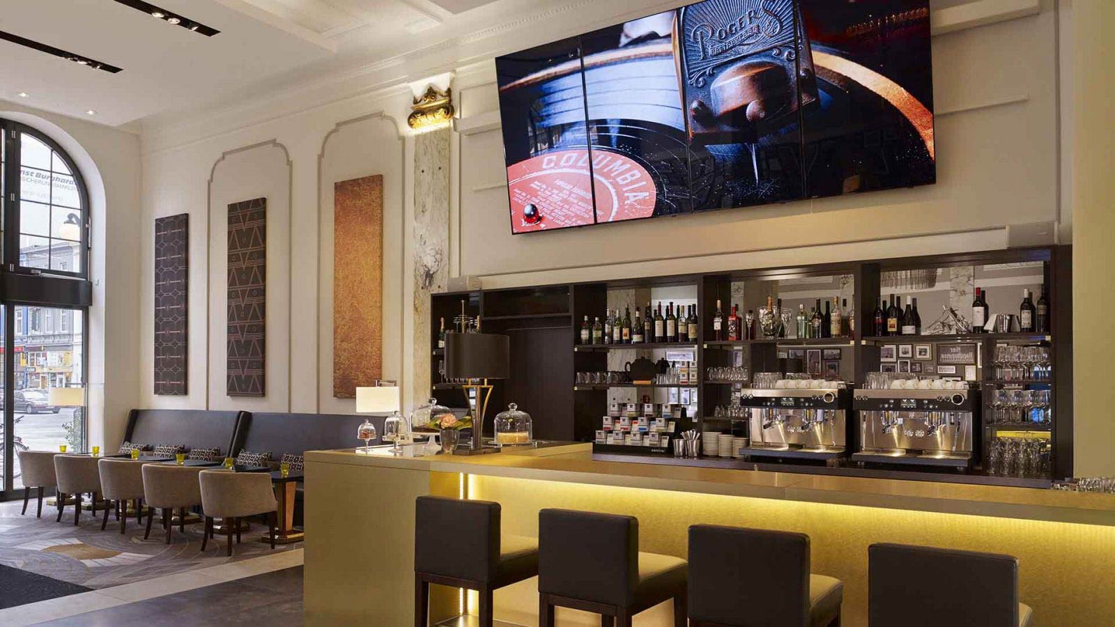 Reichshof Hotel Hamburg Emils Cafe Bistro Bar