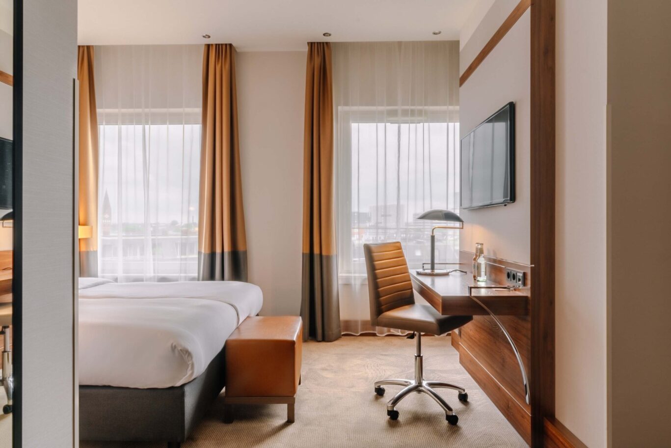 Reichshof Medium Zimmer / Medium Room