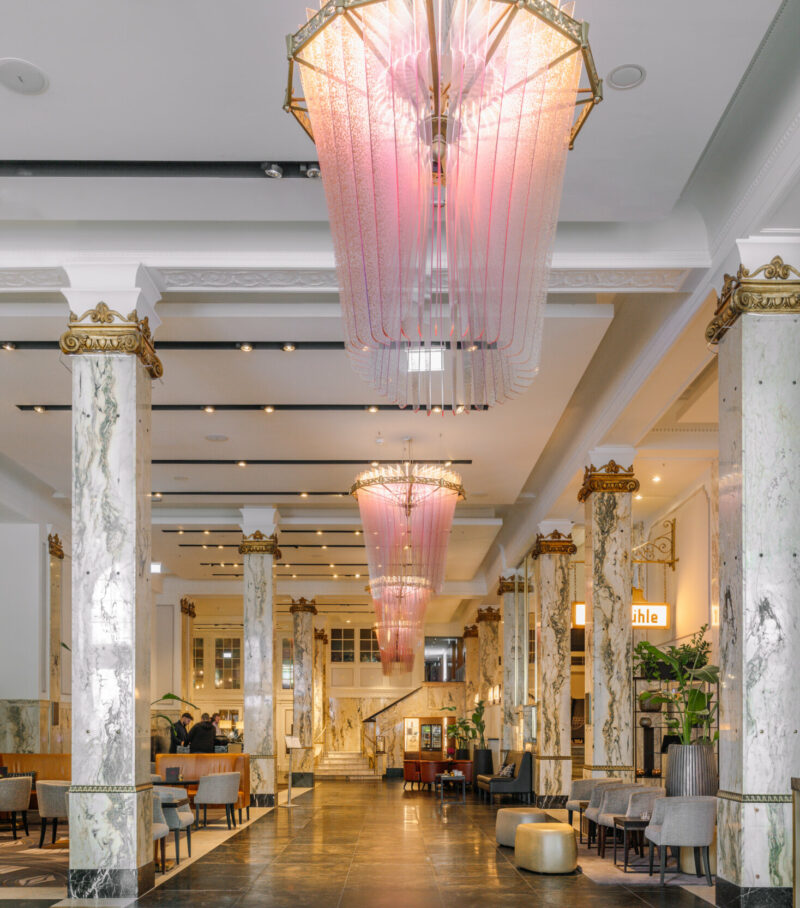 Lobby Reichshof Hamburg