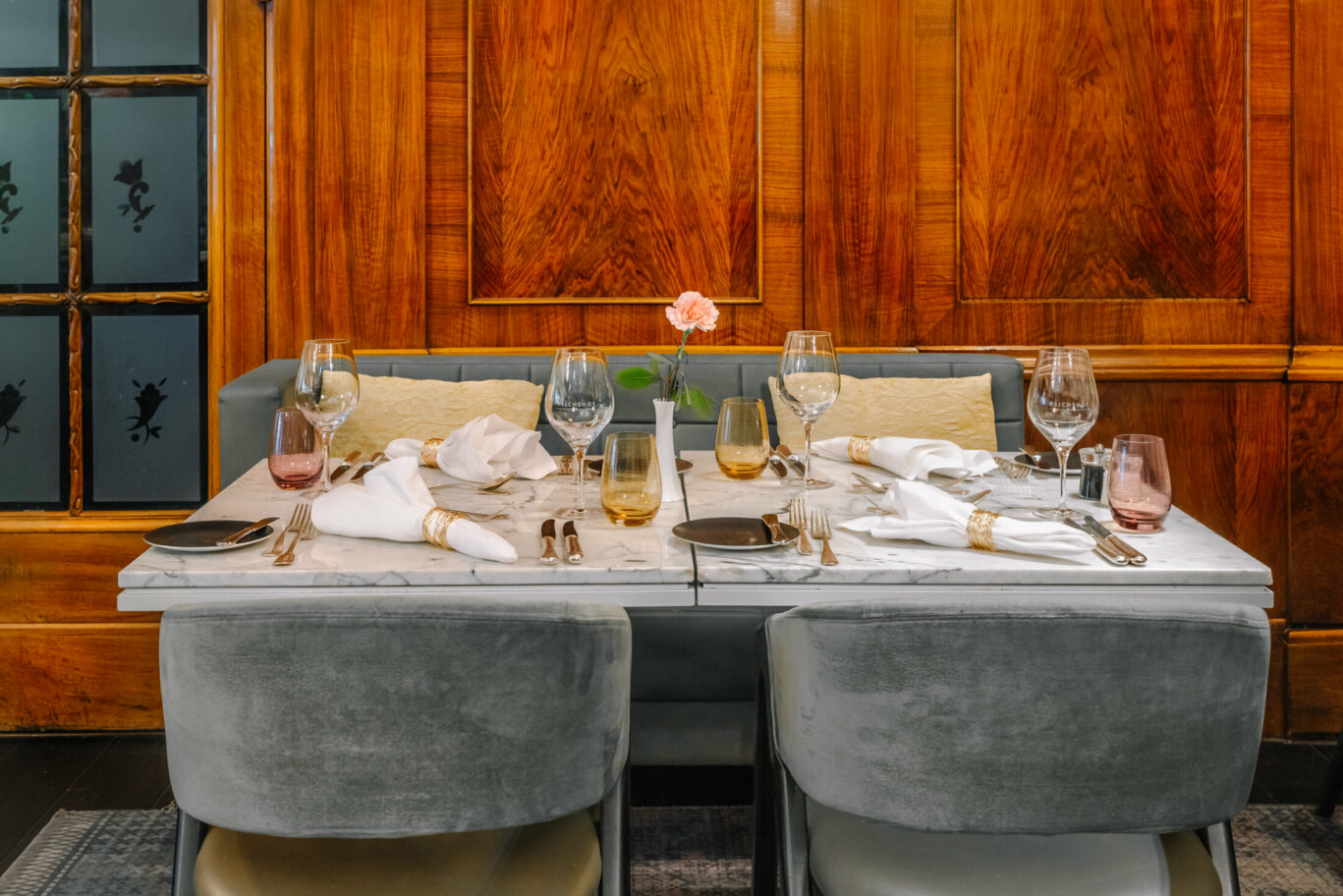 Tisch im Stadt Restaurant